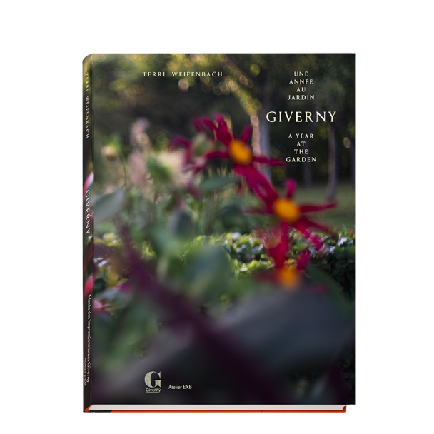 Giverny: a year at the garden